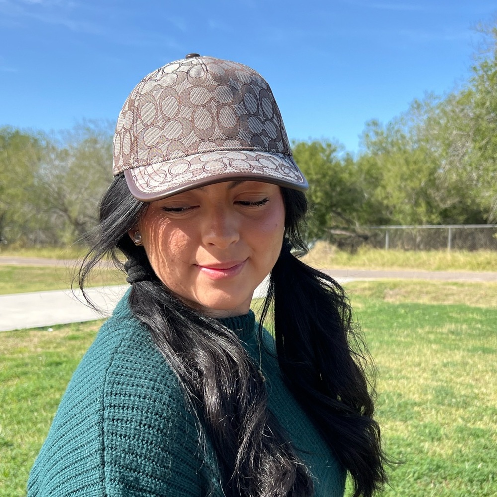 Coach Cap 🧢 - Picture 16 of 16